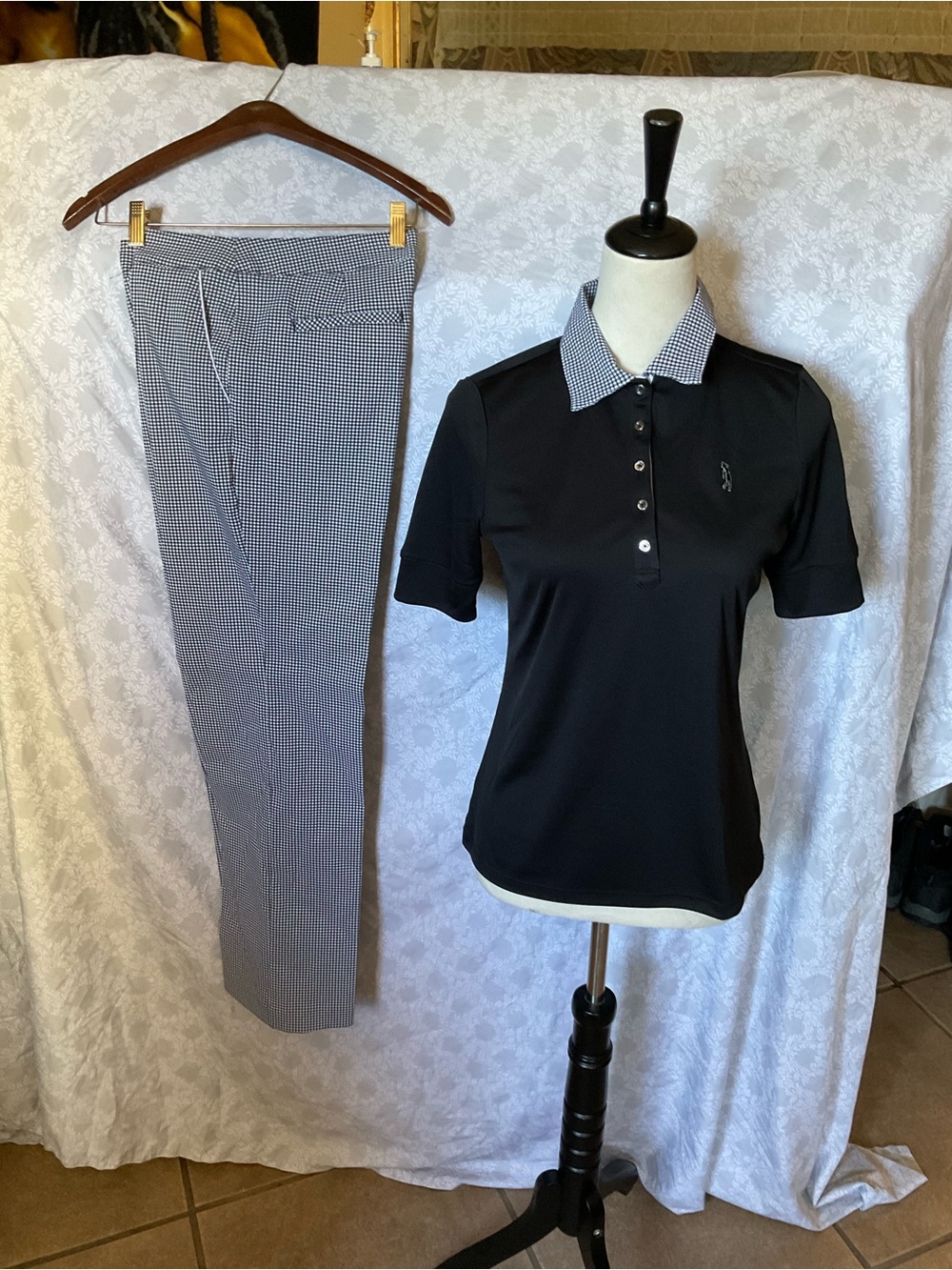 IZOD Golf Polo & Pants Set
